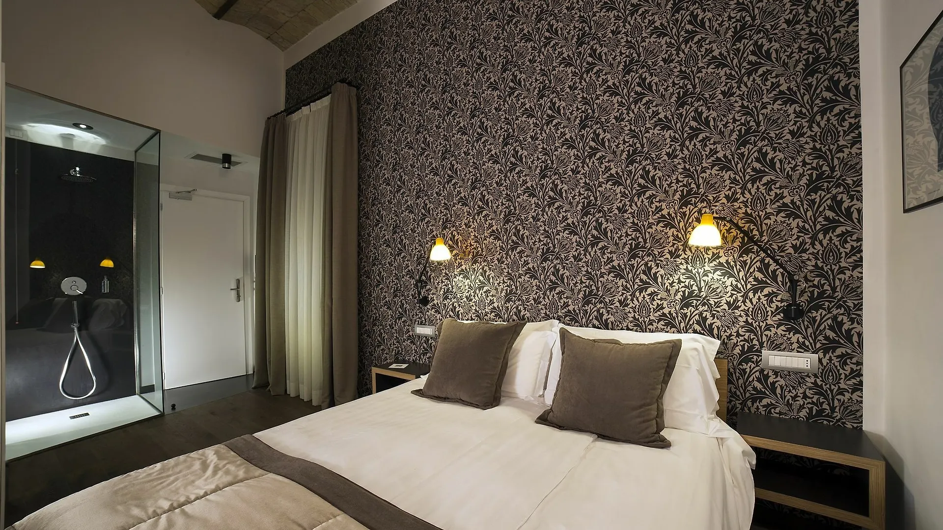Atypical Rooms Rome 2*,