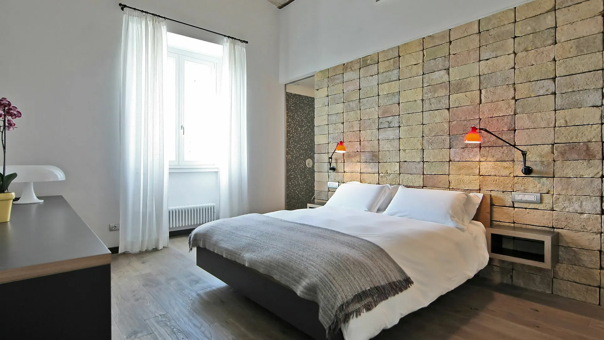 ** Guest house Atypical Rooms Rome Italy